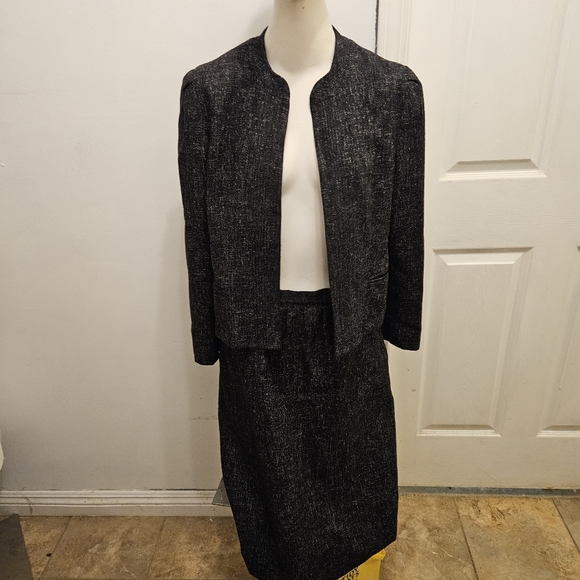 Elegant 2 pc Charcoal Grey Suit Sz 13/14 - Picture 4 of 11